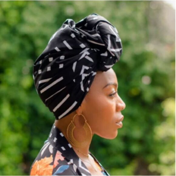 Love Iguehi Black and White Print Head Wrap - Picture 1 of 6